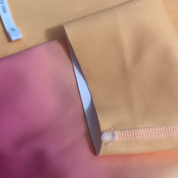 Nike Womens M reversible running leggings- super buttery material! - Picture 4 of 5